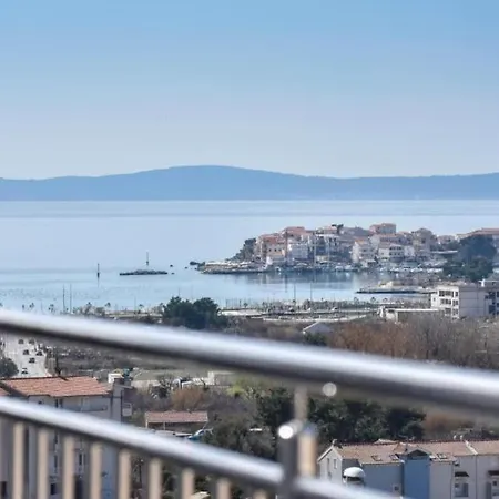 In With Large Outside Swimming Pool & Hot Tub For 14 People Villa *